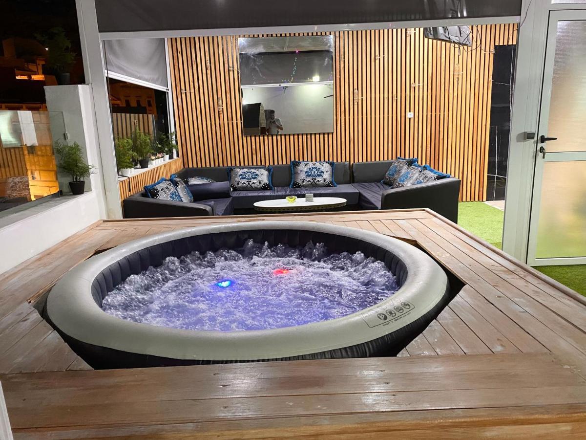 Appartement Avec Terasse Jaccuzi Barbecue Netflix Vue Sur Mer Totalement Gratuit Sans Supplement Al Hoceima Exterior photo