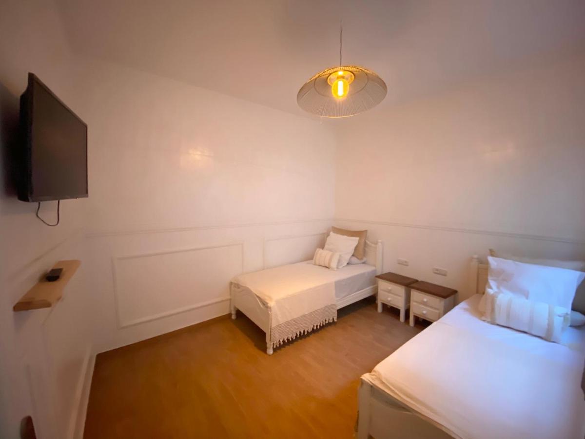 Appartement Avec Terasse Jaccuzi Barbecue Netflix Vue Sur Mer Totalement Gratuit Sans Supplement Al Hoceima Exterior photo