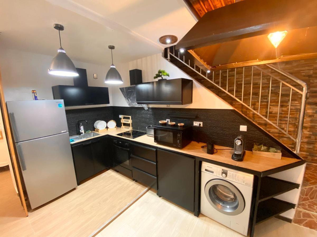 Appartement Avec Terasse Jaccuzi Barbecue Netflix Vue Sur Mer Totalement Gratuit Sans Supplement Al Hoceima Exterior photo